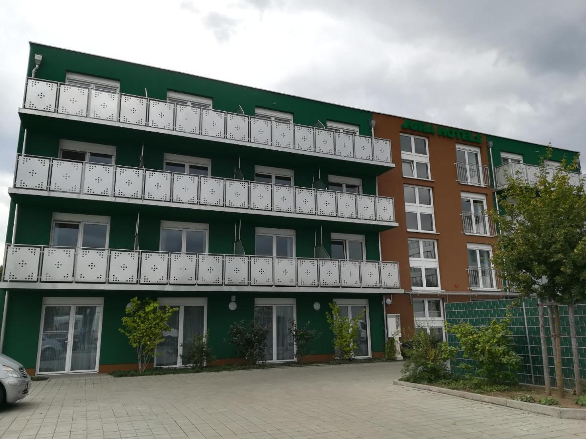 Jura Hotel Neurenberg Buitenkant foto