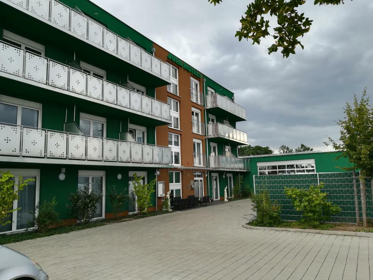 Jura Hotel Neurenberg Buitenkant foto